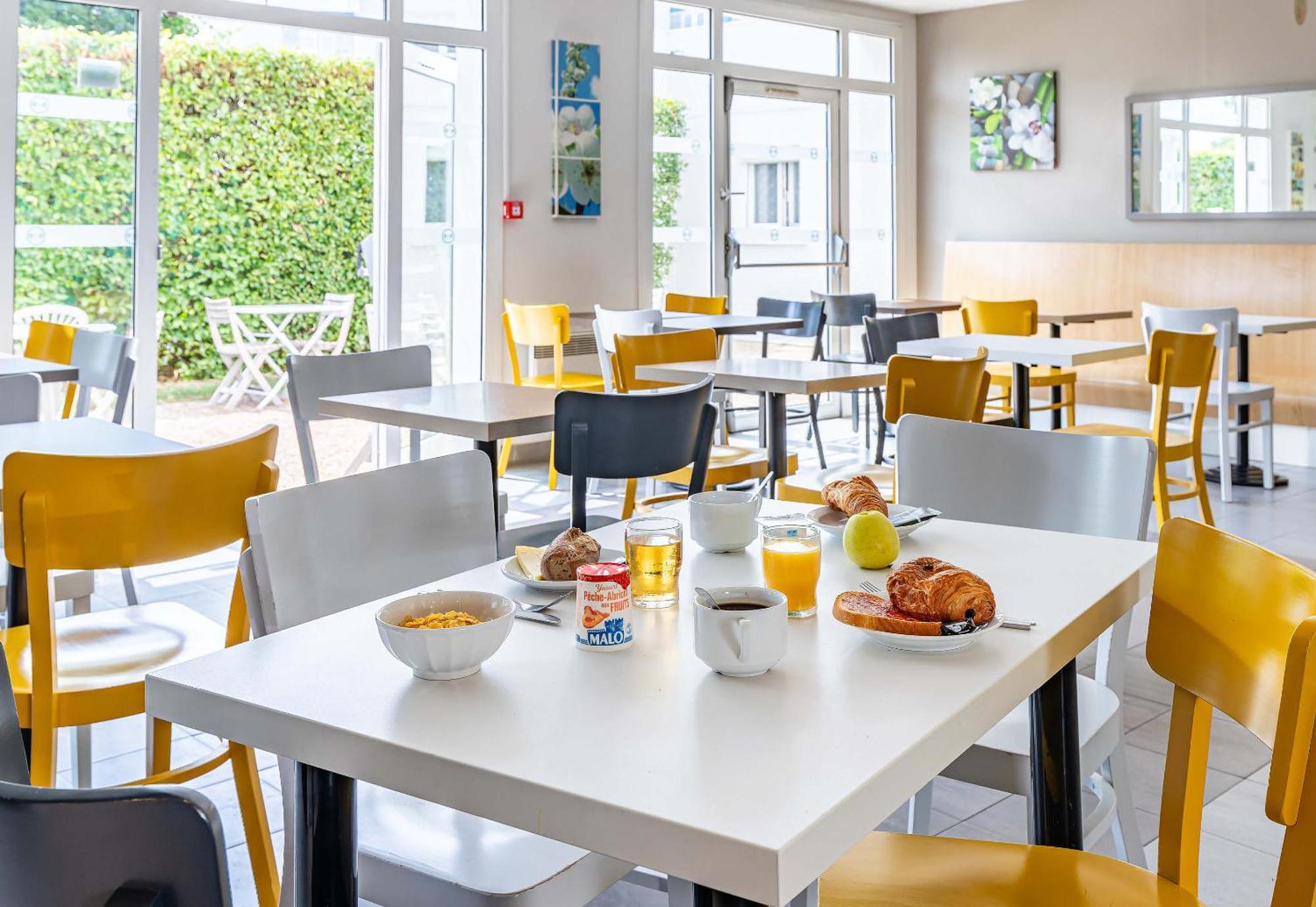 B&B Hotel Tours Parc Expo St-Avertin Saint Avertin Bagian luar foto